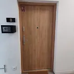 Travel&Sleep Airport Apartment Zarembowicza